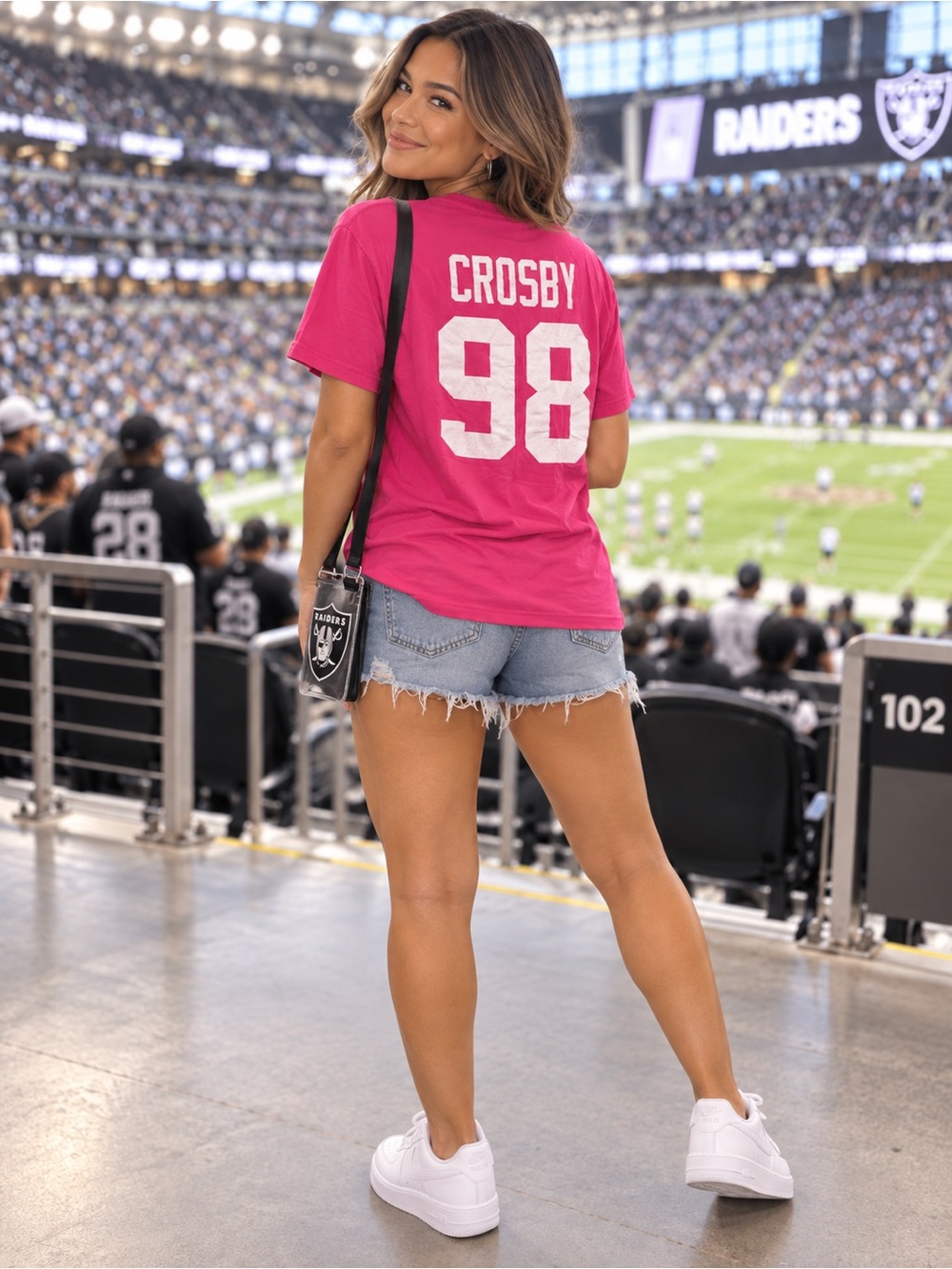 🆕 Las Vegas Raiders Maxx Crosby #98 Majestic Threads Women’s Large Pink Tee NWT